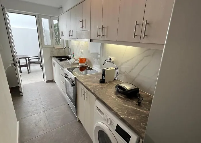 Angelos House Deluxe Apartment