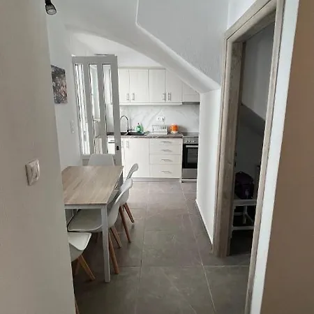 Angelos House Deluxe